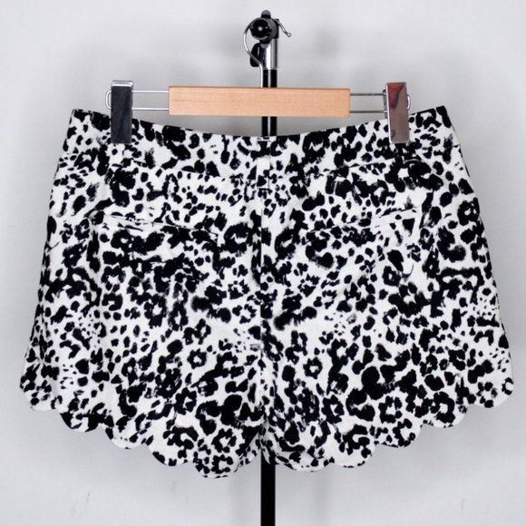 J Crew H5608 Linen Cotton Blend Scalloped Ink Animal Print  Shorts Size 4 - Picture 2 of 16